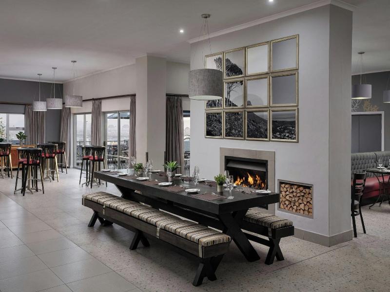 Protea Hotel Cape Town Tyger Valley image