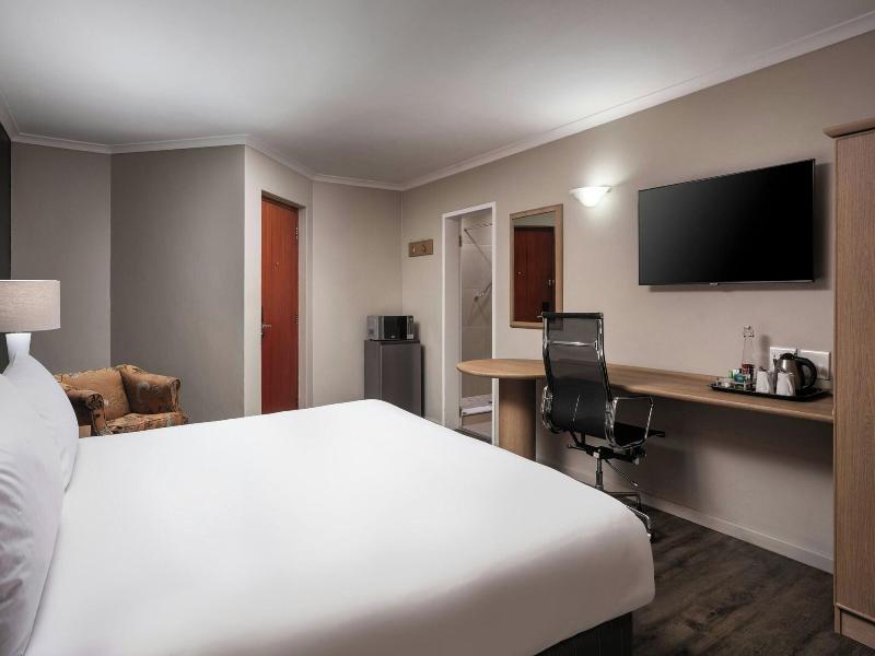 Protea Hotel Cape Town Tyger Valley image