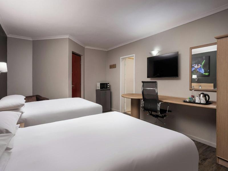 Protea Hotel Cape Town Tyger Valley image
