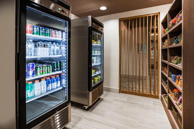 Holiday Inn Express & Suites Murray