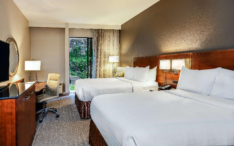 Sonesta Charlotte Lower South End image
