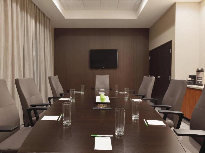 Courtyard by Marriott Charlotte Airport North image