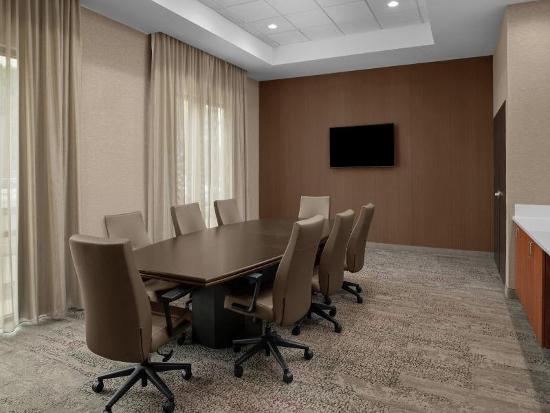 Courtyard by Marriott Charlotte Airport North image