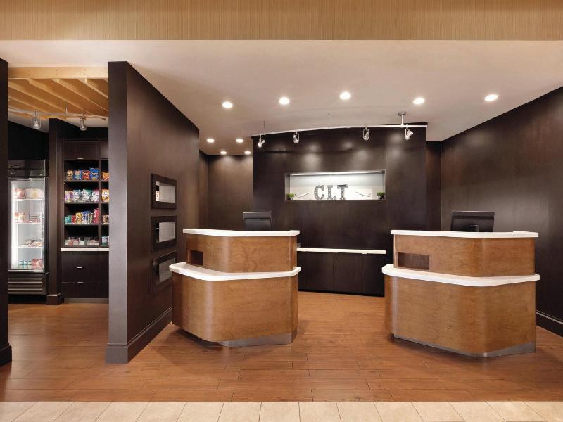 Courtyard by Marriott Charlotte Airport North image