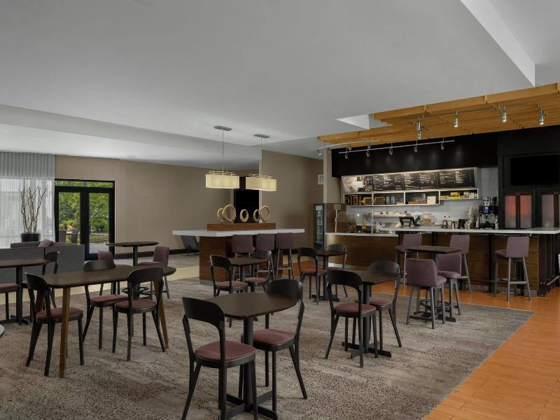 Courtyard by Marriott Charlotte Airport North image