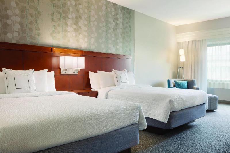 Courtyard by Marriott Charlotte Airport North