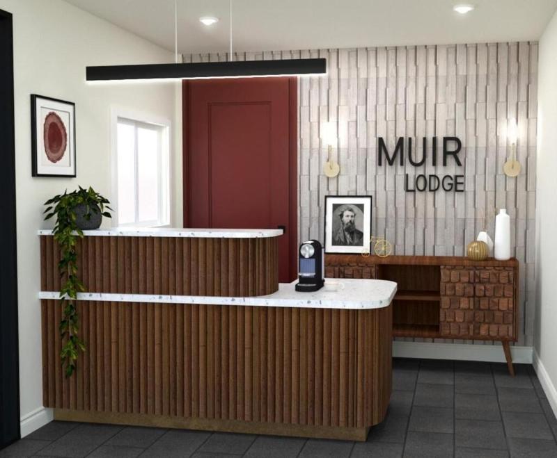 Muir Lodge Motel image
