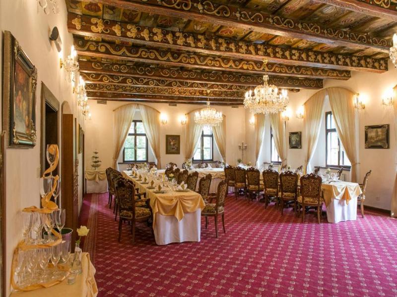 LH Hotel Gold image
