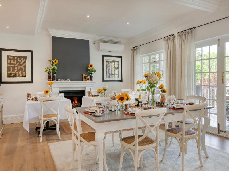 Villa Coloniale image