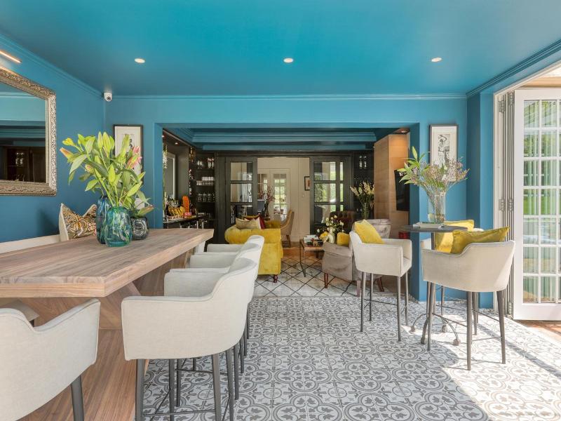 Villa Coloniale image