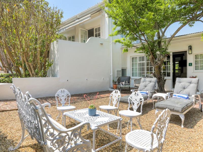 Villa Coloniale image