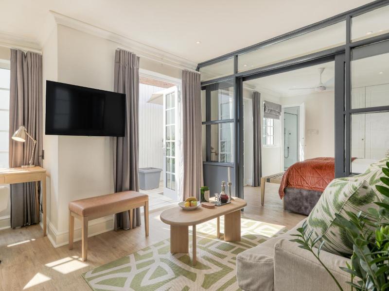 Villa Coloniale image