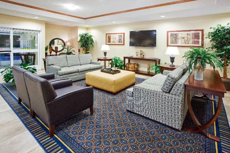 Hotel Candlewood Suites Columbus South / Fort Benning