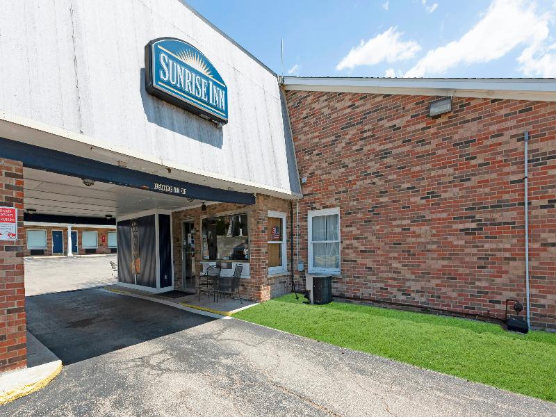 Sunrise Inn Williamstown image