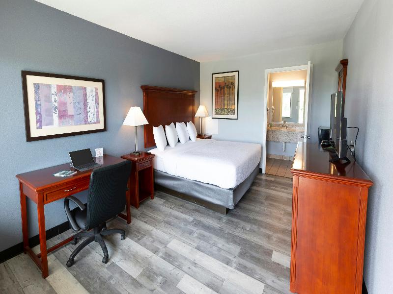 Sunrise Inn Williamstown image