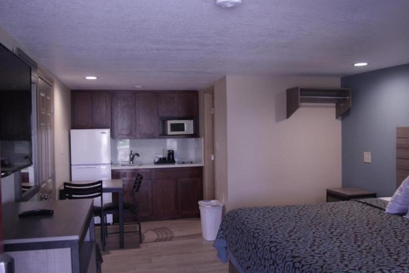Americas Best Value Inn Port Aransas — photo 50