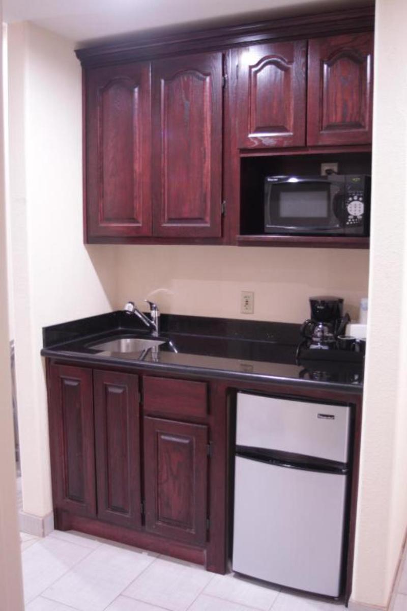 Americas Best Value Inn Port Aransas — photo 47