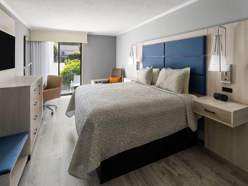 All Seasons Resort Trademark Collection By Wyndham image