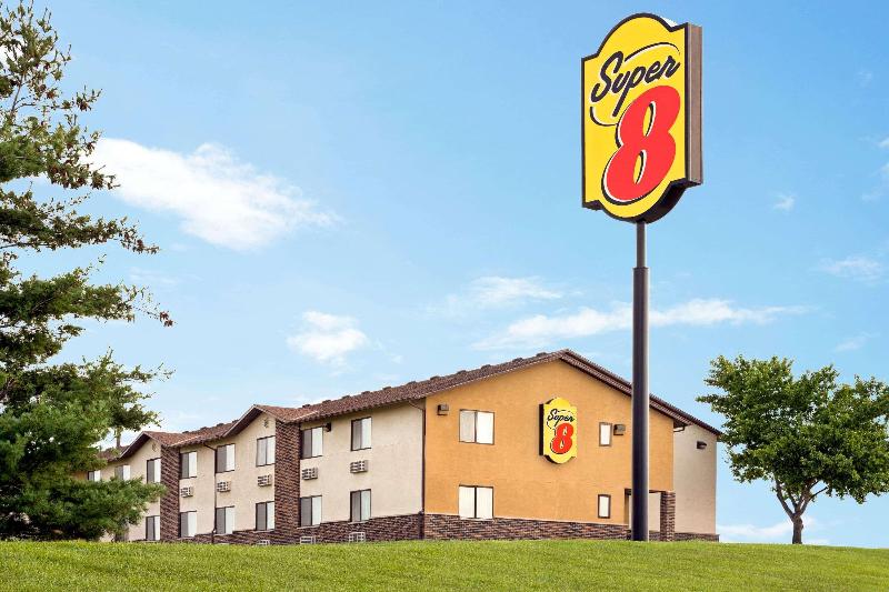 Super 8 by Wyndham Chillicothe image