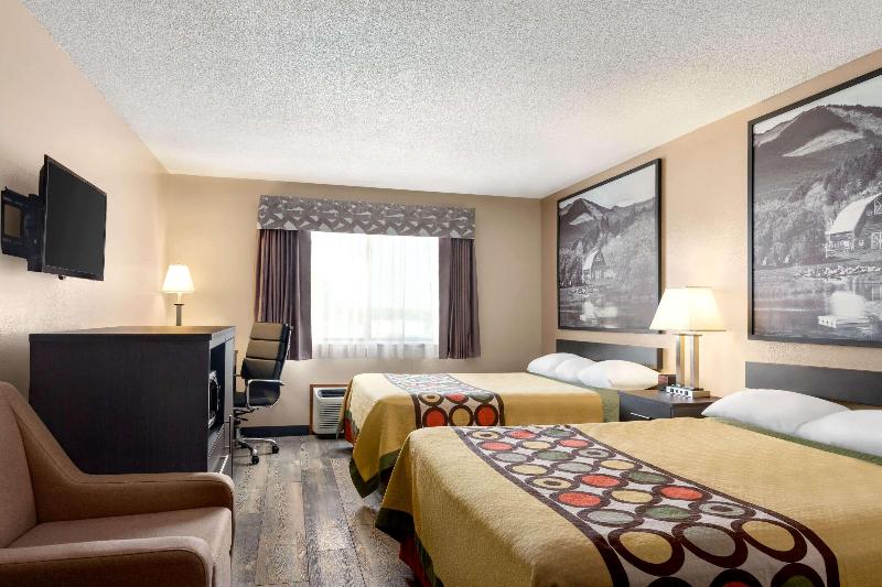 Super 8 by Wyndham Chillicothe image