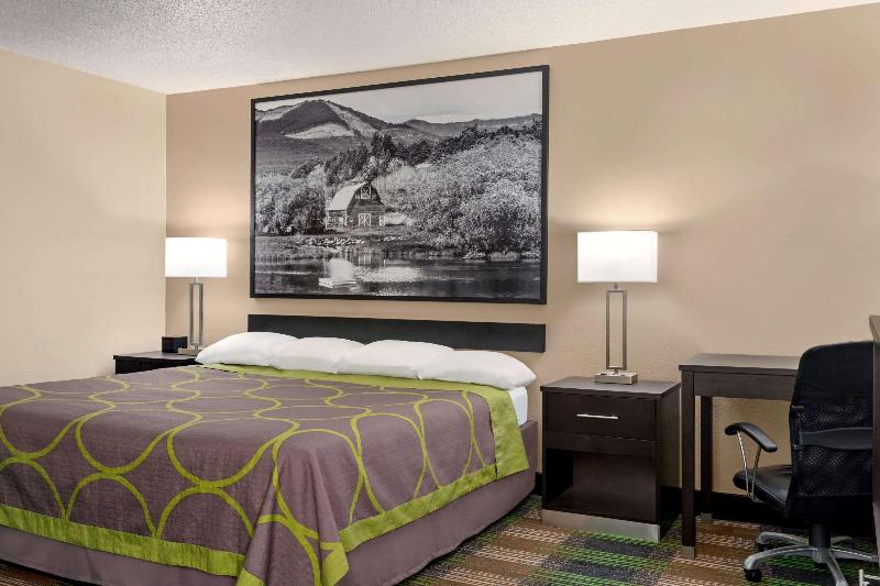 Super 8 by Wyndham Chillicothe image