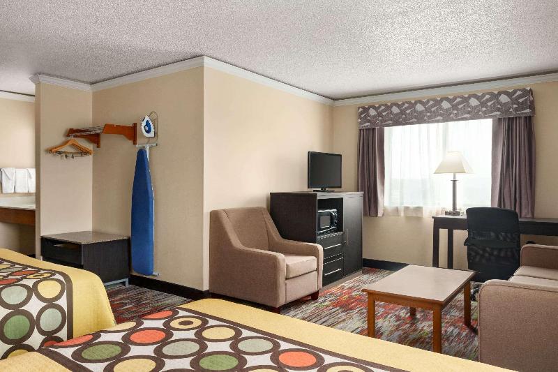 Super 8 by Wyndham Chillicothe image