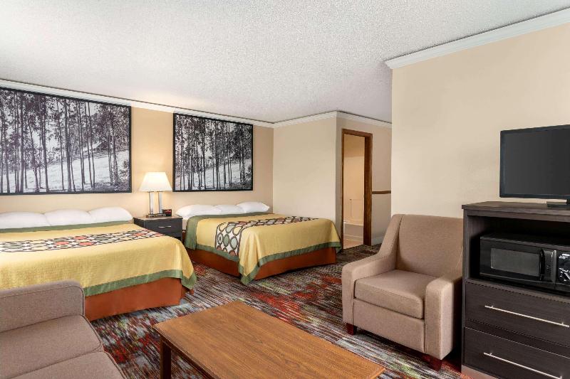 Super 8 by Wyndham Chillicothe image