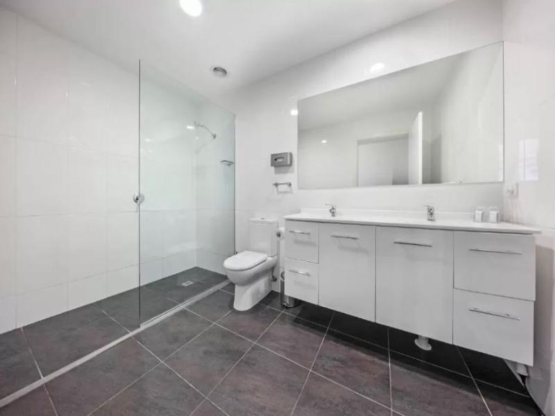 Belconnen Hotel & Serviced Apartments image