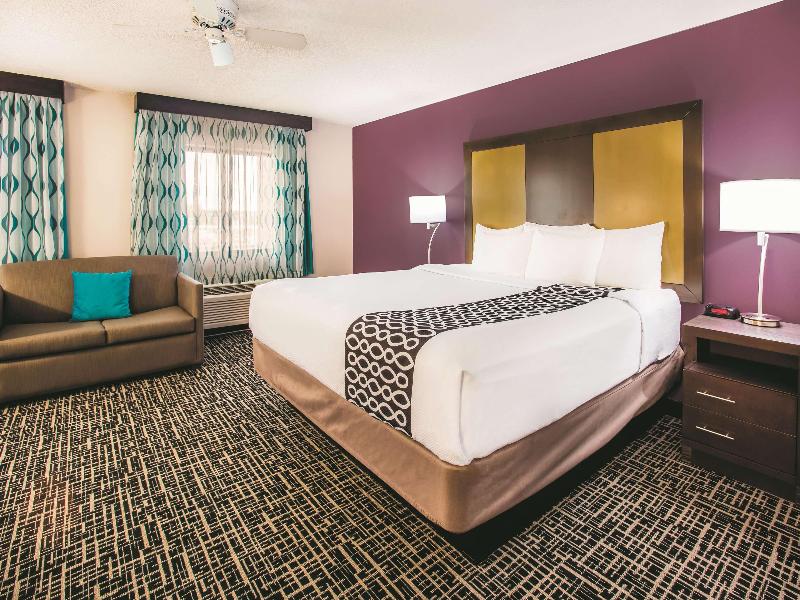 La Quinta Inn Cincinnati Northeast image