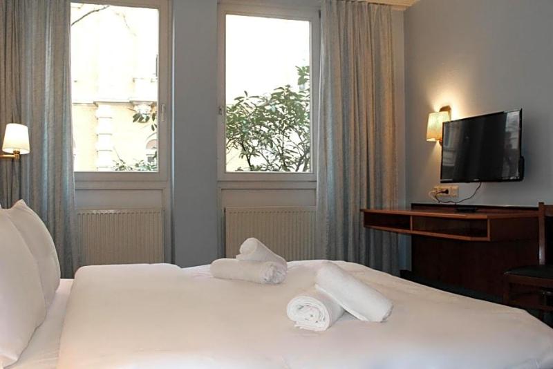 Hotel Mozart image