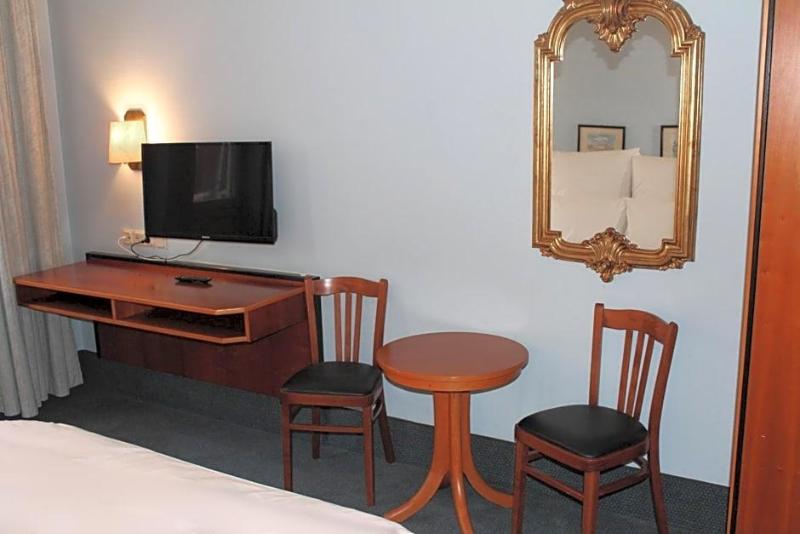 Hotel Mozart image