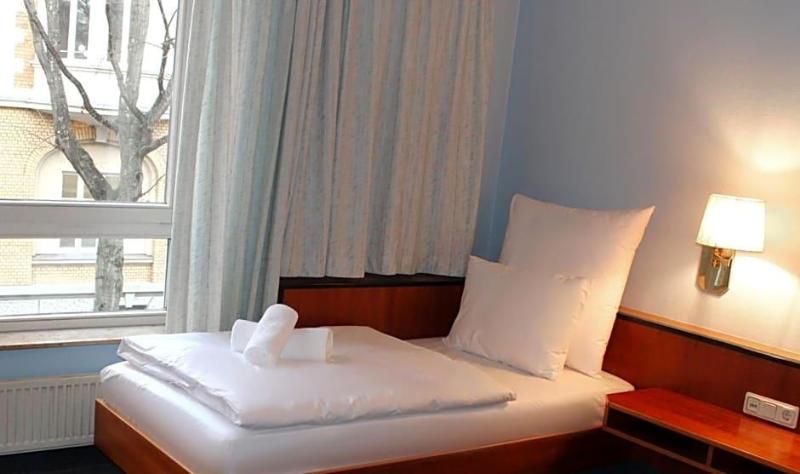 Hotel Mozart image