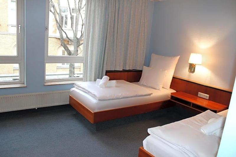 Hotel Mozart image