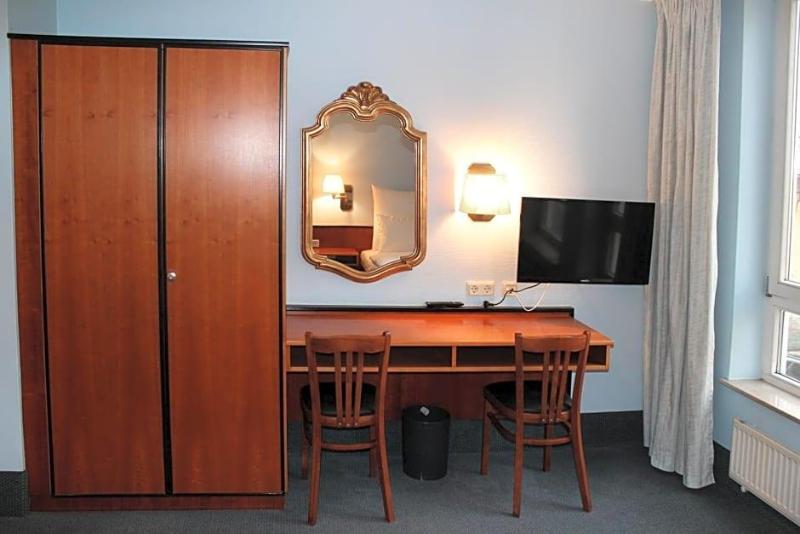 Hotel Mozart image