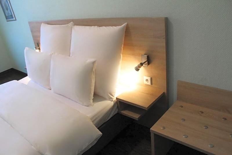 Hotel Mozart image