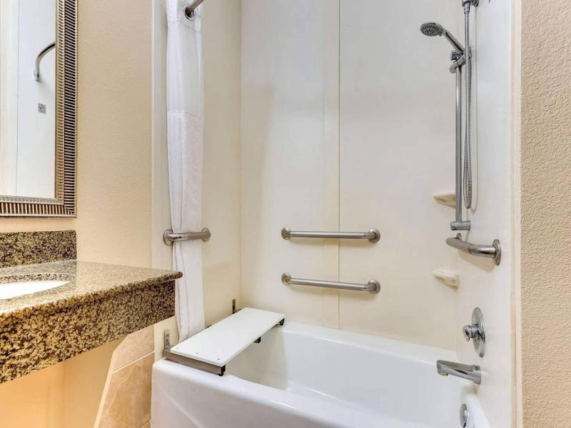 Comfort Inn & Suites Waco TX image