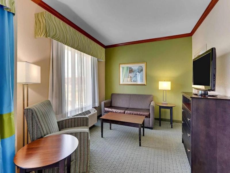 Comfort Inn & Suites Waco TX image