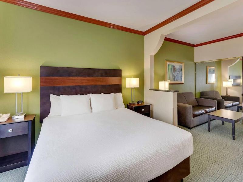 Comfort Inn & Suites Waco TX image