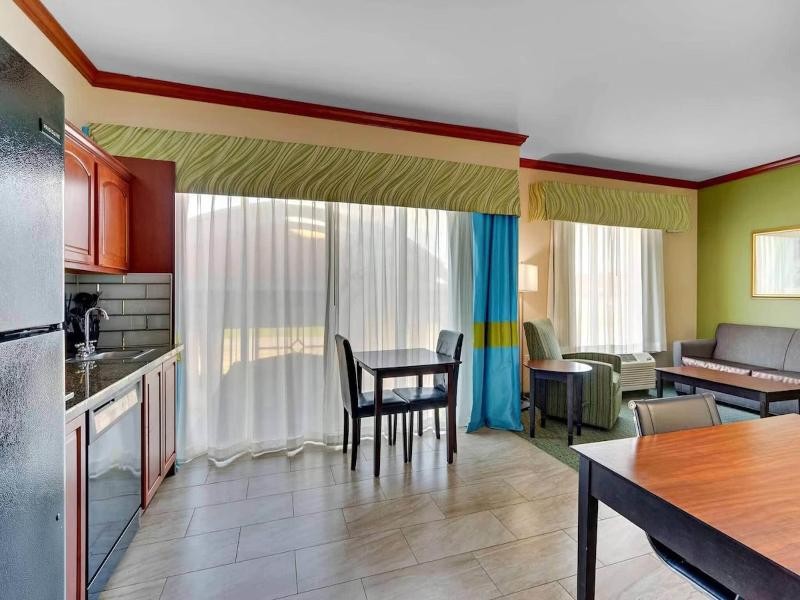 Comfort Inn & Suites Waco TX image