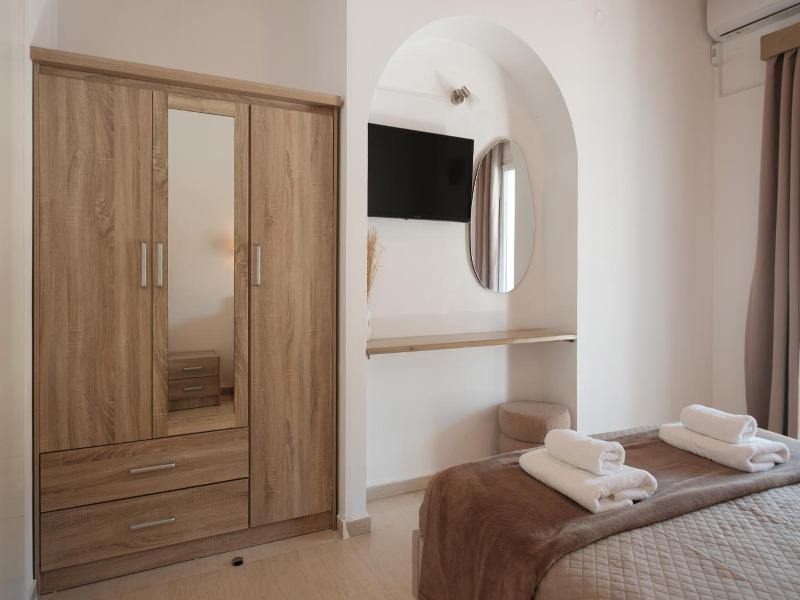 Katsaros Studios & Apartments image