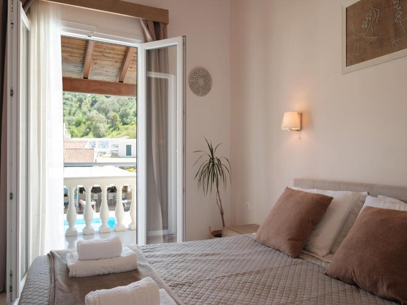 Katsaros Studios & Apartments image