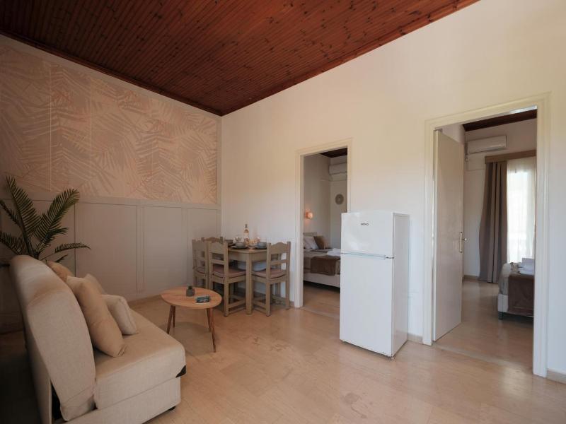 Katsaros Studios & Apartments image