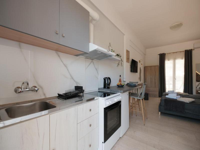 Katsaros Studios & Apartments image