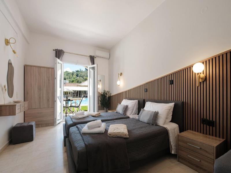 Katsaros Studios & Apartments image