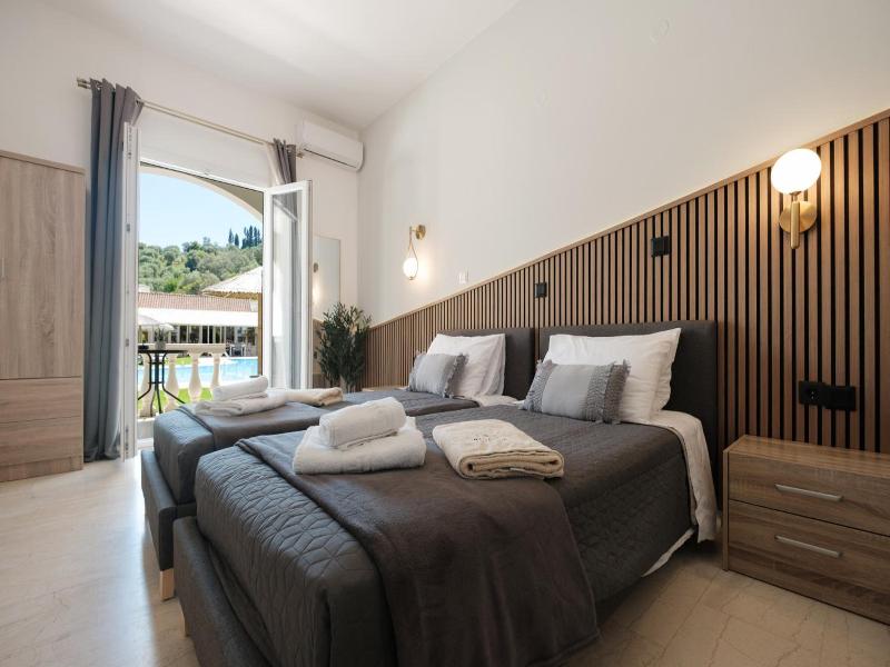 Katsaros Studios & Apartments image