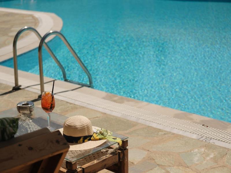 Katsaros Studios & Apartments image