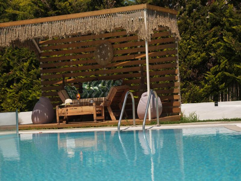 Katsaros Studios & Apartments image
