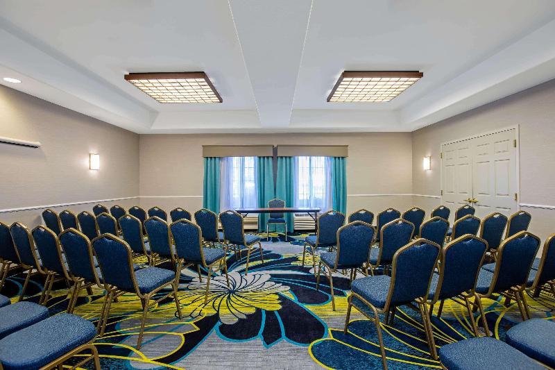 La Quinta Inn & Suites Ripon image