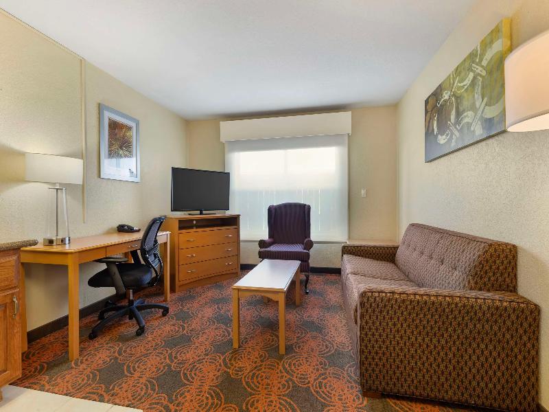 Best Western Plus Waco North image