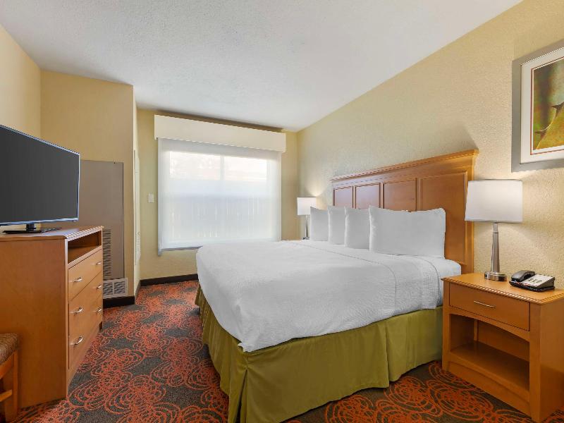 Best Western Plus Waco North image